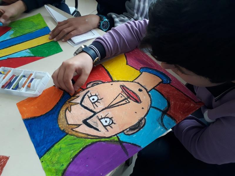 8 Sinif Ogrencilerimiz Picasso Gibi Cizmek Baslikli Kubist Portreler Yaptilar Demirkent Terzibaba Imam Hatip Ortaokulu